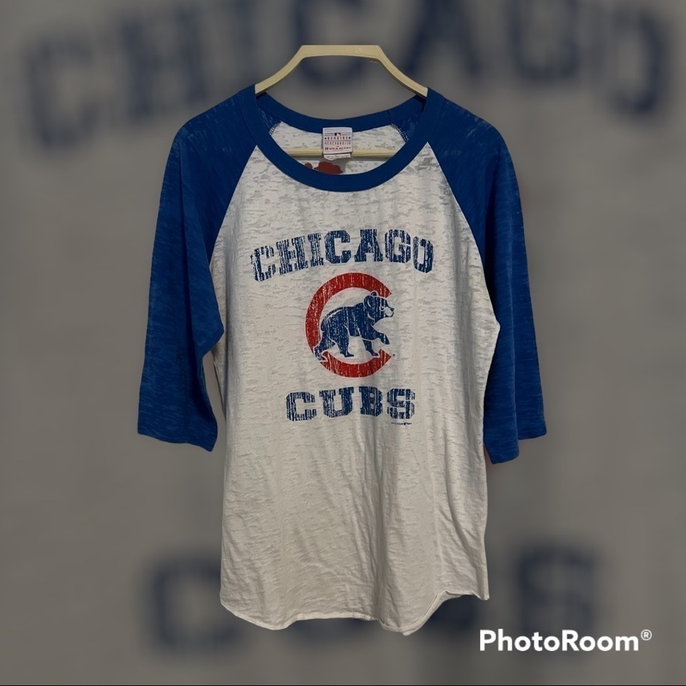 Chicago Cubs 3/4 length sleeve woman’s shirt size XL